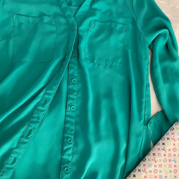 “WOMANS MY MICHELLE LONG SLEEVE TOP” (plus free white top) - Picture 8 of 16